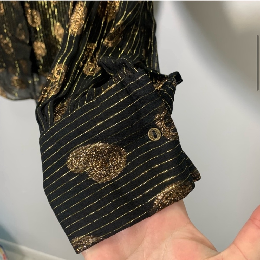 ZARA Gorgeous, Shimmering, Black & Gold Paisley Top with Collar & Cuffs🔥🔥🔥 - Picture 5 of 8